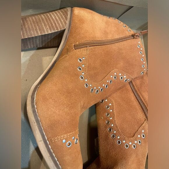 Lucky Brand Boho Cute Cashew oiled Suede Leather Ankle Boots Size 8 Marionn - Picture 2 of 12
